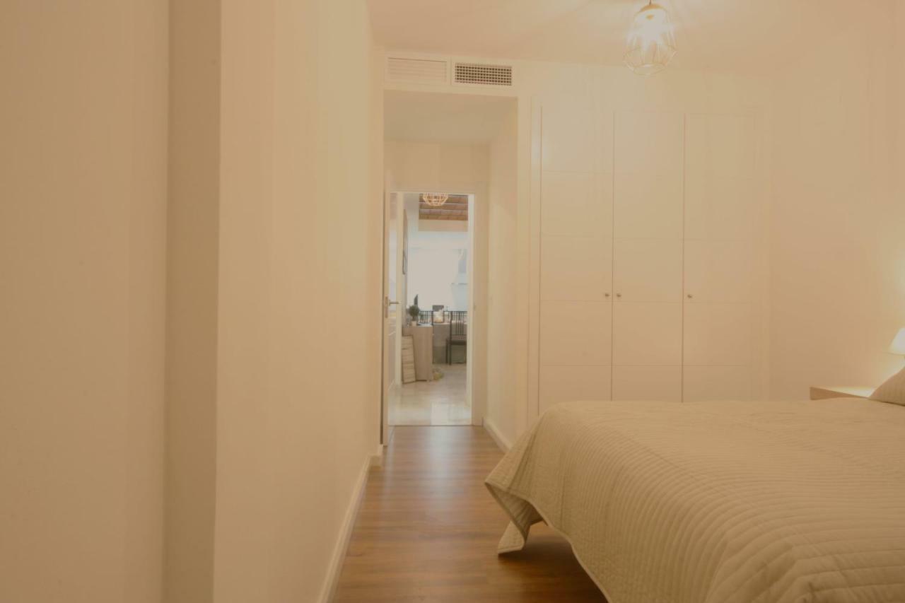 Apartamento Vacacional Carmona Apartment Exterior photo